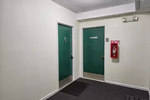 15641 Horseshoe Ln, Woodbridge, VA 22191 - Photo 5