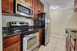15641 Horseshoe Ln, Woodbridge, VA 22191 - Photo 11