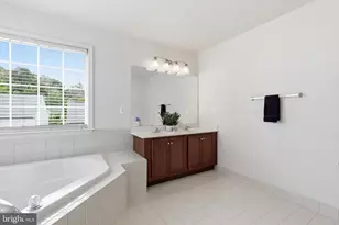 17515 Mina Ln, Dumfries, VA 22025 - Photo 19