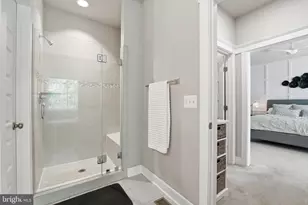 17942 Woods View Dr, Dumfries, VA 22026 - Photo 39
