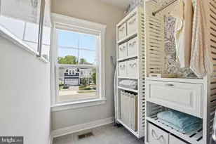 17942 Woods View Dr, Dumfries, VA 22026 - Photo 25