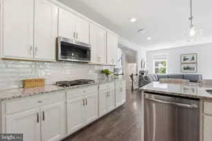 17942 Woods View Dr, Dumfries, VA 22026 - Photo 13