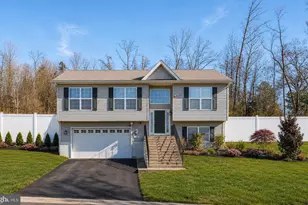 17723 Twist Ct, Dumfries, VA 22026 - Photo 1