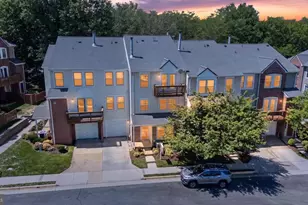 12552 Kempston Ln, Woodbridge, VA 22192 - Photo 3