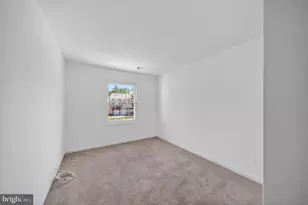 12552 Kempston Ln, Woodbridge, VA 22192 - Photo 17