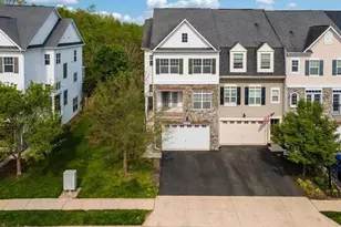 14160 Catbird Dr, Gainesville, VA 20155 - Photo 1