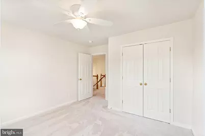 7056 Courtyard Way, Haymarket, VA 20169 - Photo 15