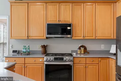 6009 Smooth Stone Place, Haymarket, VA 20169 - Photo 19