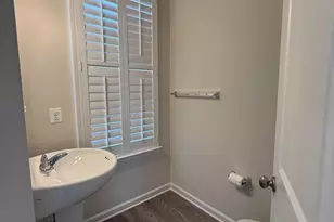 7464 Wilmer Way, Manassas, VA 20109 - Photo 11