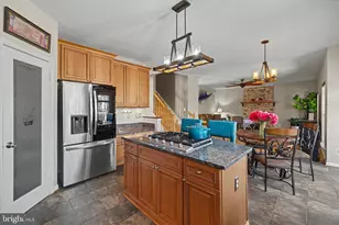 10111 Trumpet Vine Ct, Manassas, VA 20110 - Photo 17