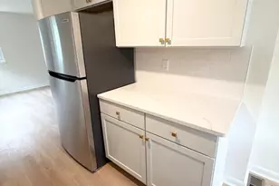 15023 Cherrydale Dr, Woodbridge, VA 22193 - Photo 9