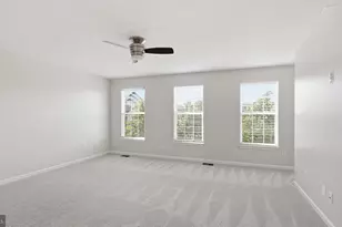 15360 Kensington Park Dr, Woodbridge, VA 22191 - Photo 17