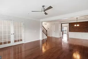 15360 Kensington Park Dr, Woodbridge, VA 22191 - Photo 9
