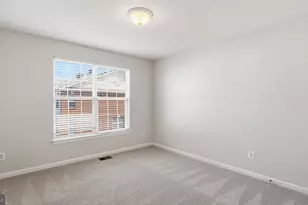 15360 Kensington Park Dr, Woodbridge, VA 22191 - Photo 19