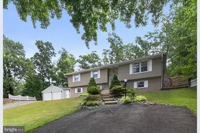 18324 Nob Hill Drive, Triangle, VA 22172 - Photo 1