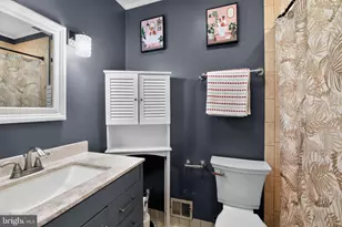 18324 Nob Hill Dr, Triangle, VA 22172 - Photo 15