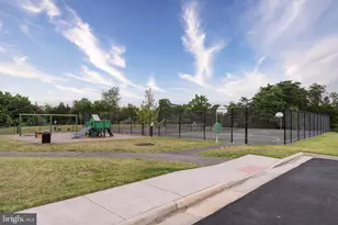 7102 Darbey Knoll Dr, Gainesville, VA 20155 - Photo 29