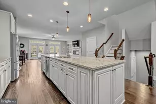 7102 Darbey Knoll Dr, Gainesville, VA 20155 - Photo 7