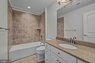 7102 Darbey Knoll Dr, Gainesville, VA 20155 - Photo 25