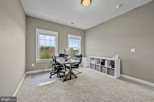 7102 Darbey Knoll Dr, Gainesville, VA 20155 - Photo 21