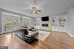 7102 Darbey Knoll Dr, Gainesville, VA 20155 - Photo 3