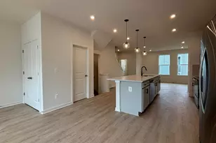 17998 Alicia Ave, Dumfries, VA 22026 - Photo 9