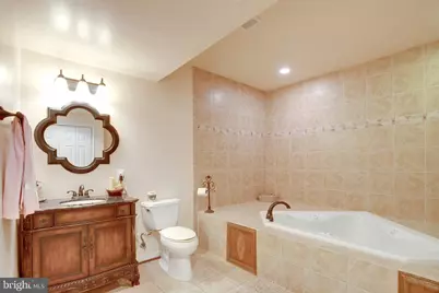 15613 Village Cove Place, Haymarket, VA 20169 - Photo 49