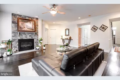 15613 Village Cove Place, Haymarket, VA 20169 - Photo 13
