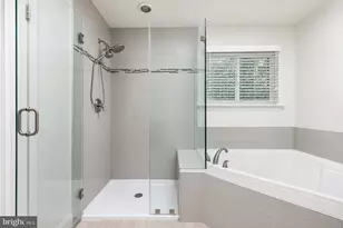 13020 Quay Ct, Woodbridge, VA 22193 - Photo 29