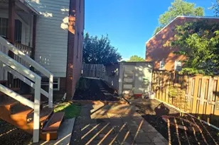 8238 Wycliffe Ct, Manassas, VA 20109 - Photo 5