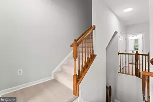 2370 Merseyside Dr, Woodbridge, VA 22191 - Photo 9