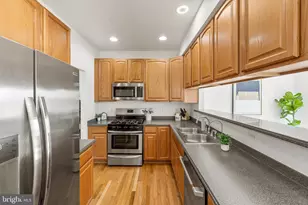 9045 Brewer Creek Pl, Manassas, VA 20109 - Photo 7