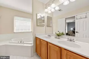 9045 Brewer Creek Pl, Manassas, VA 20109 - Photo 19