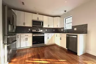 1773 Wigglesworth Way, Woodbridge, VA 22191 - Photo 5