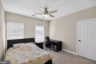 5434 Sherman Oaks Ct, Haymarket, VA 20169 - Photo 25
