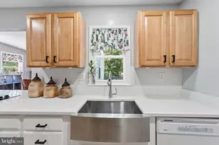 2208 Emporia St, Woodbridge, VA 22191 - Photo 11