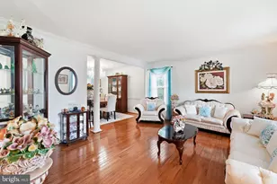 4796 Pearson Dr, Woodbridge, VA 22193 - Photo 3