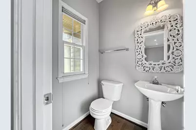 214 W Locust Street, Occoquan, VA 22125 - Photo 17