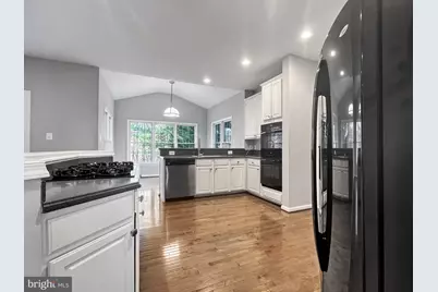 214 W Locust Street, Occoquan, VA 22125 - Photo 7