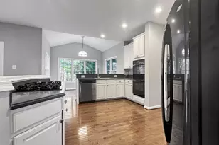 214 W Locust St, Occoquan, VA 22125 - Photo 7