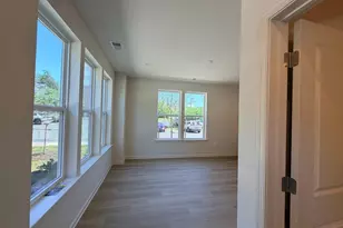 2548 Neabsco Common Pl, Woodbridge, VA 22191 - Photo 5