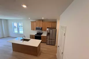 2548 Neabsco Common Pl, Woodbridge, VA 22191 - Photo 13