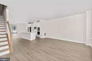 13660 Cobble Loop, Woodbridge, VA 22193 - Photo 7
