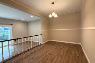 8854 Cherry Oak Ct, Manassas, VA 20109 - Photo 5