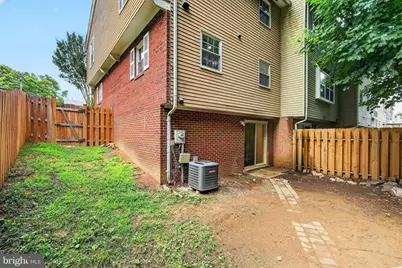 15063 Cherrydale Drive, Woodbridge, VA 22193 - Photo 35