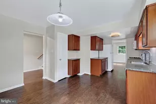 15063 Cherrydale Dr, Woodbridge, VA 22193 - Photo 5