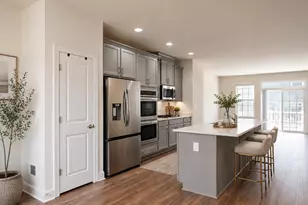 15305 Linville Creek Dr, Haymarket, VA 20169 - Photo 3