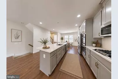 15305 Linville Creek Drive, Haymarket, VA 20169 - Photo 5