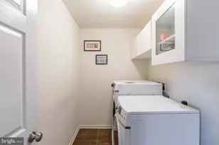 16397 Topsail Ln, Woodbridge, VA 22191 - Photo 17