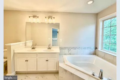 15519 Exmore Court, Woodbridge, VA 22191 - Photo 19